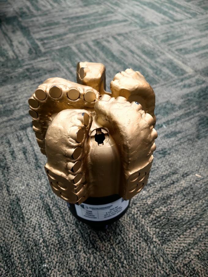 Adaptador Feminino 2-3/8 REG feminino 4- 1/2 REG sub 2