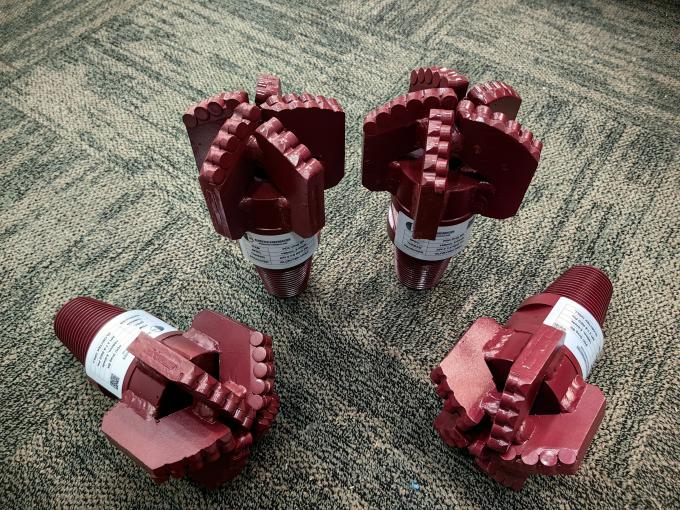 Adaptador Feminino 2-3/8 REG feminino 4- 1/2 REG sub 6