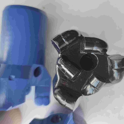 A broca não de retirada do núcleo de Pdc mordeu 3 bocados côncavos das asas/lâminas para a perfuração de mineração