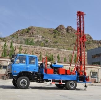 Perfuração de hard rock montada caminhão 300m de Rig Water Well Machines For da perfuração de GL-IIA