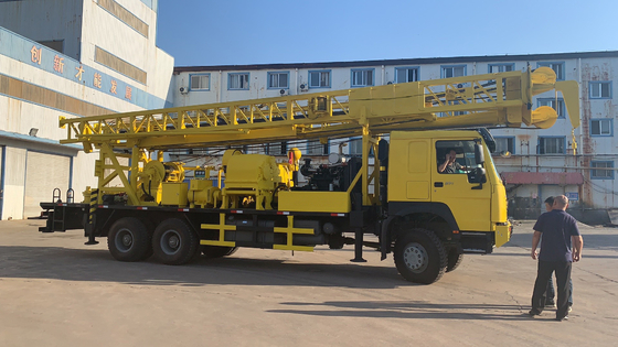 Perfuração de Rig Truck Mounted Dth 300m da broca do poço de água de C300hw