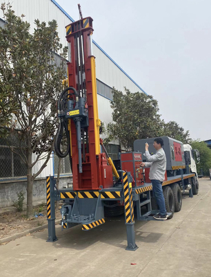 300 o caminhão de M Water Drilling Rig 6x4 montou o compressor de ar integrado