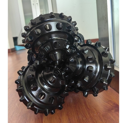 6 1/2 &quot;Tricone Rock Bit 165.1 mm IADC 437 Api padrão