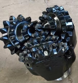 Api Standard Tricone Roller Bit 14 3/4'' Iadc 127 Dente de Aço