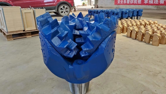 26 polegadas IADC217 Tricone Forro Bit Mineração Tricone Bit