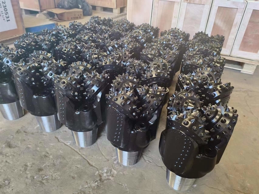 Novo projeto Tricone Bit Roller Cone Bit 200mm IADC545 Bit de perfuração em rocha dura para perfuração de poços