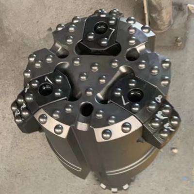DTH perfurando martelo e bit com aço ligado para furos de 100-150 mm
