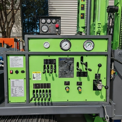8.5m Altura do mastro 1400m Rigas de perfuração de exploração 129kw Potência do motor diesel